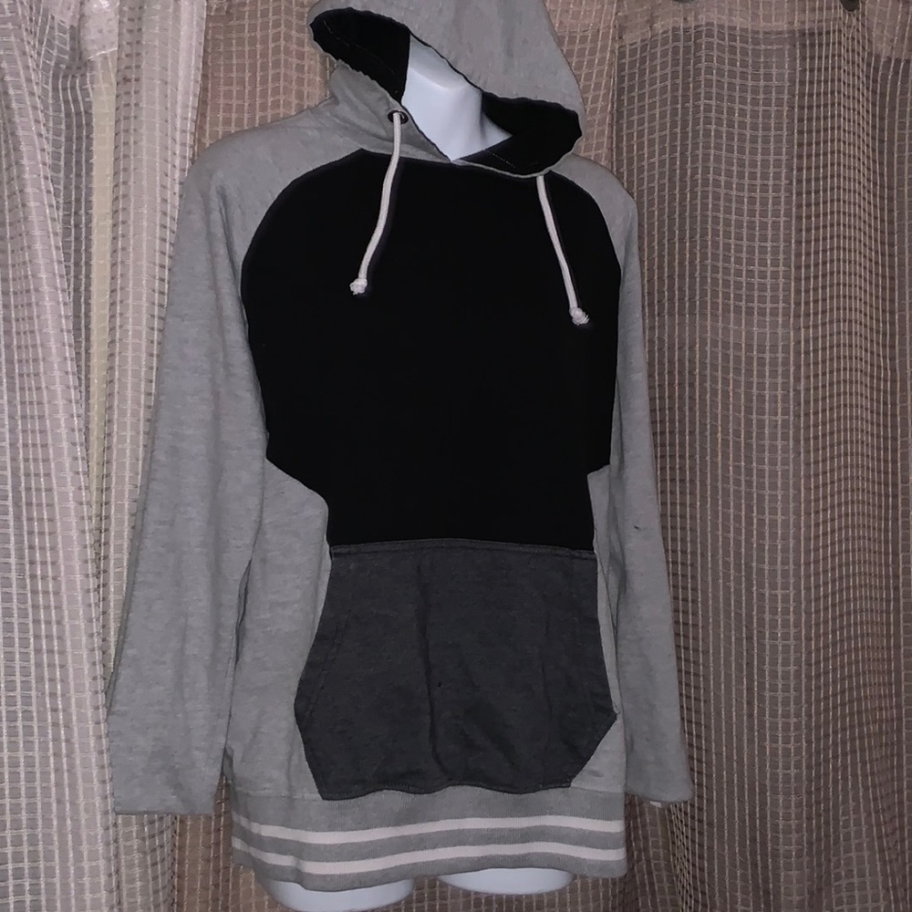 Pullover hoodie